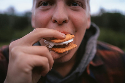 munchies funny picture reeses peanut butter